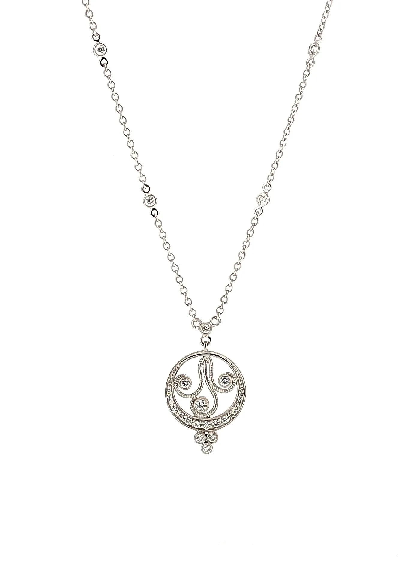 18K White Gold Diamond Pendant Necklace