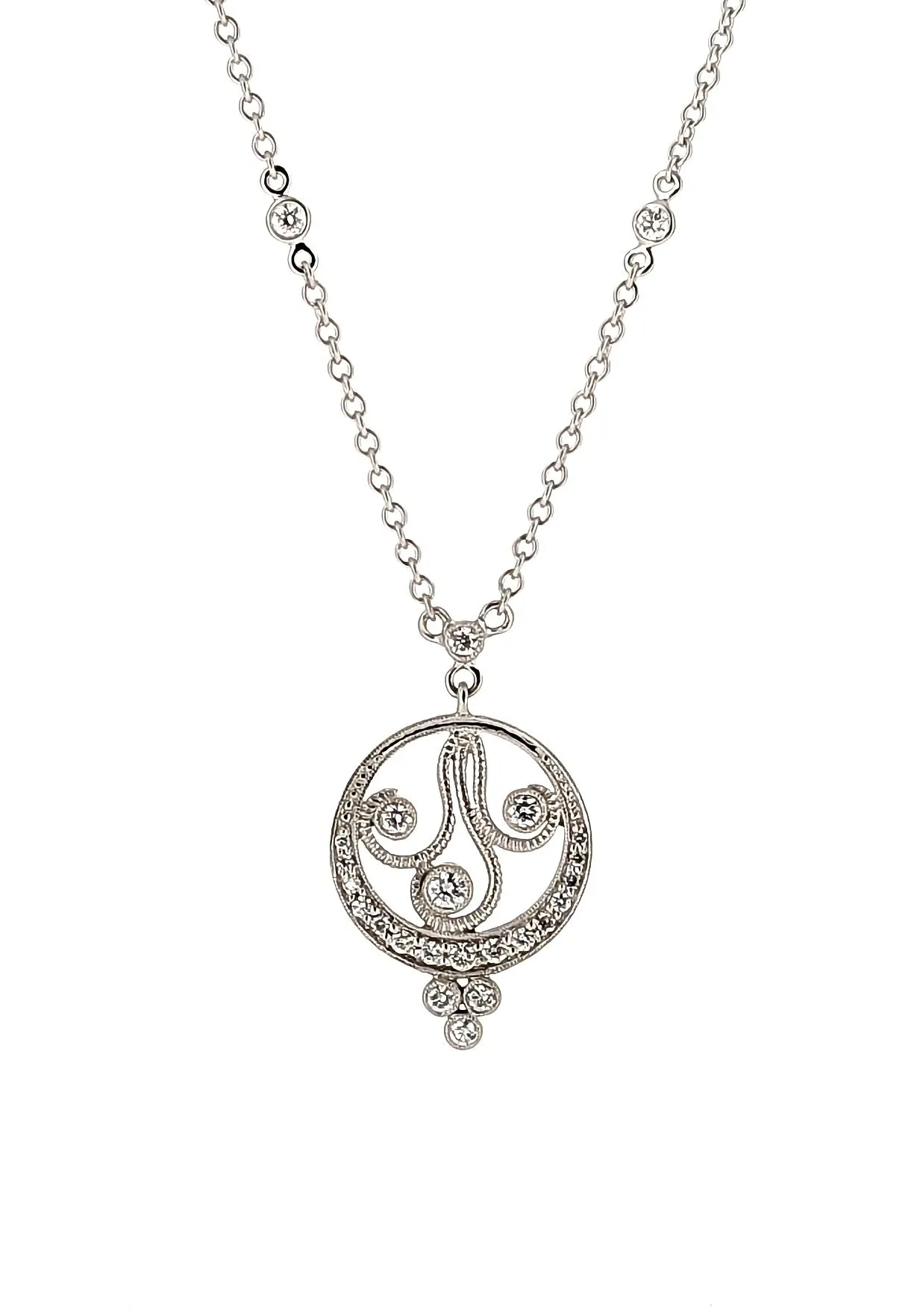 18K White Gold Diamond Pendant Necklace