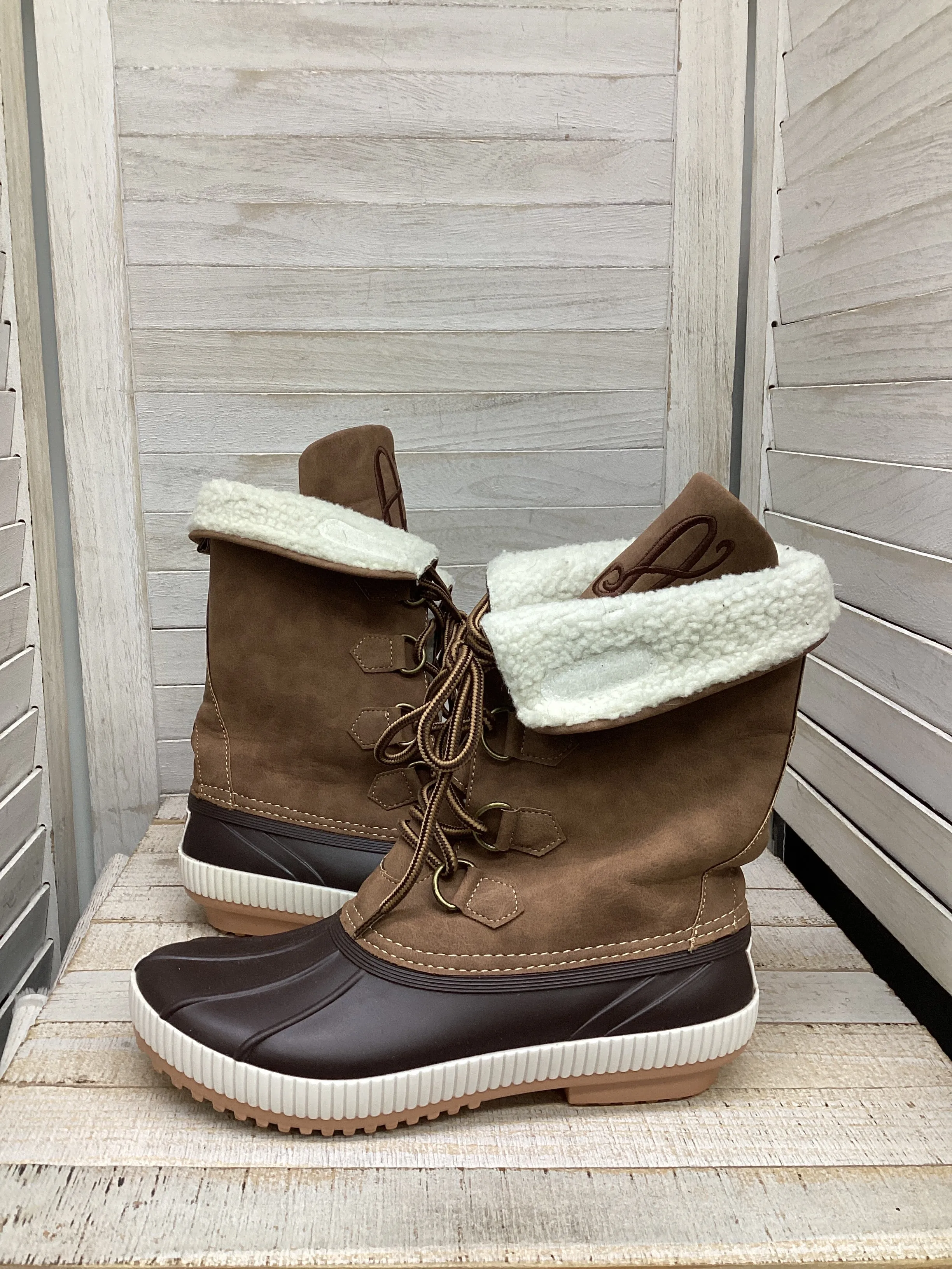 Boots Rain By Clothes Mentor In Brown, Size: 7
