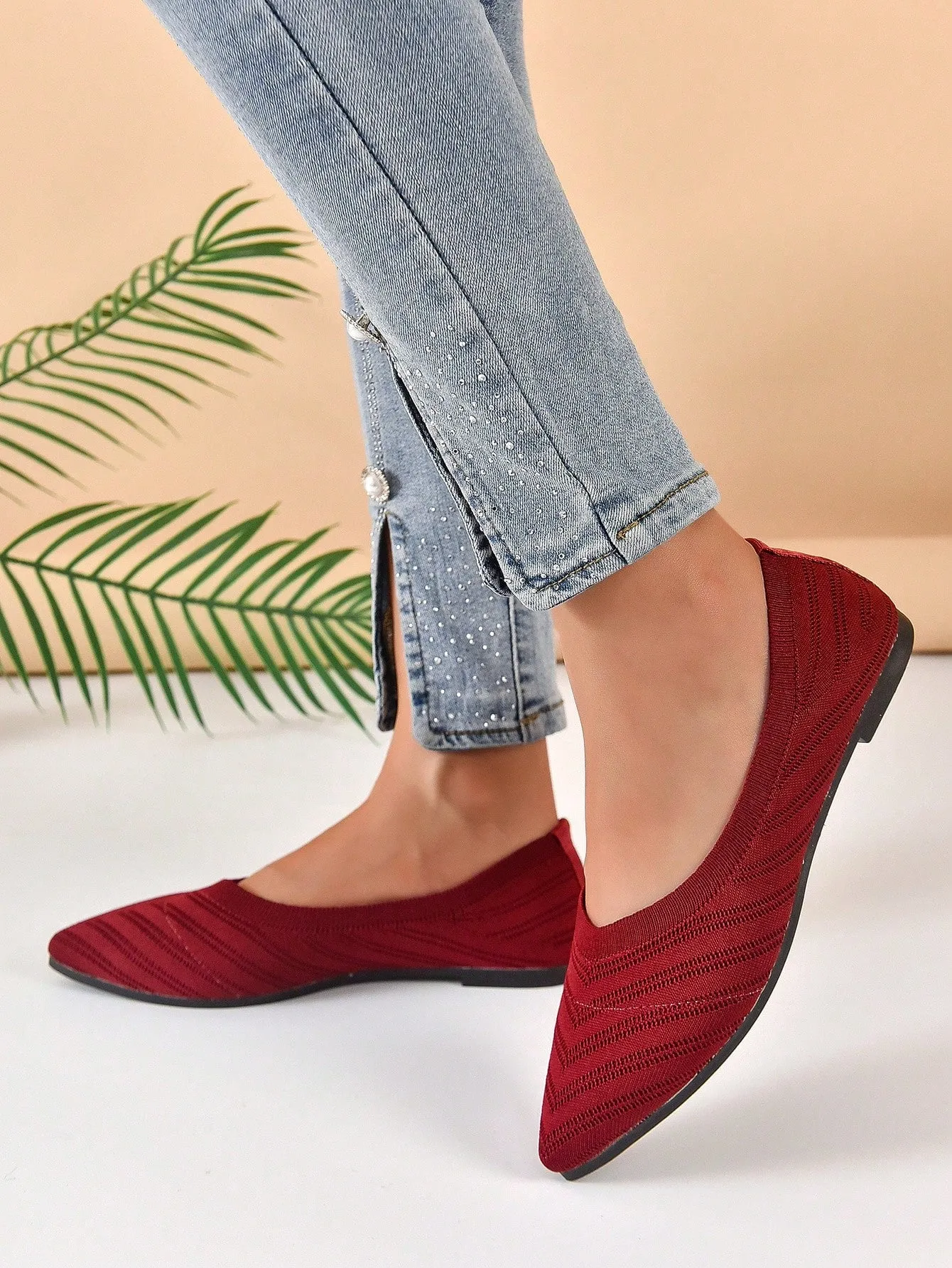 Chevron Pattern Point Toe Ballet Flats