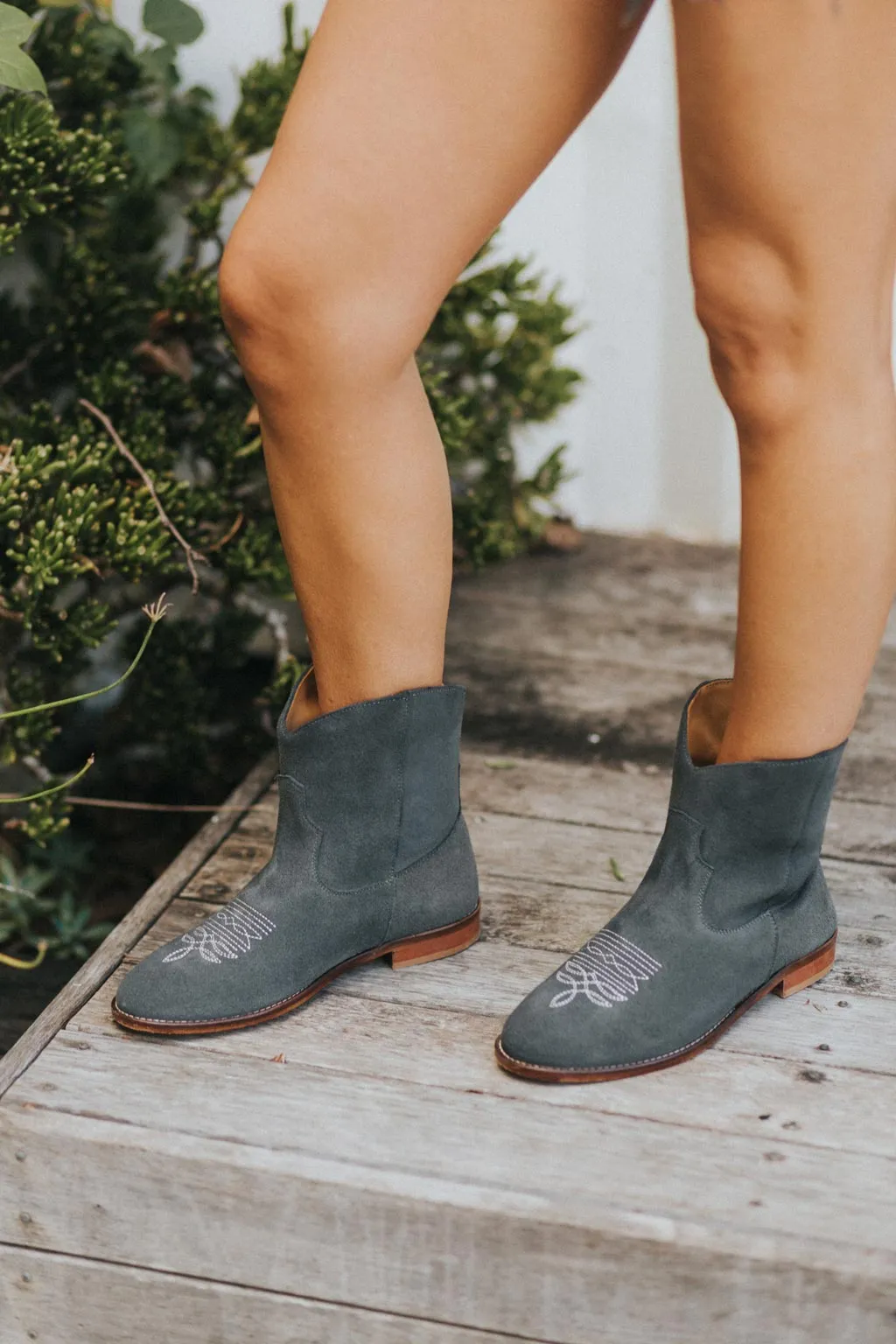 Daisy Round Toe Western Ankle Boots - Grey Suede