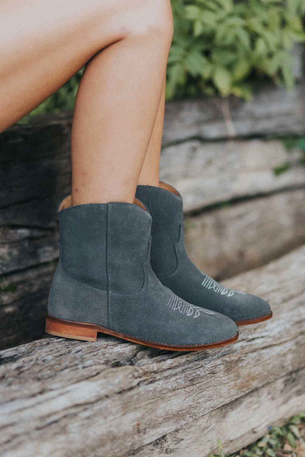 Daisy Round Toe Western Ankle Boots - Grey Suede