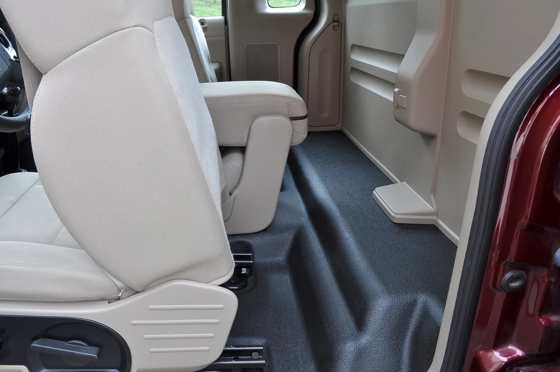 DU-HA 20105 DU-HA® Behind The Seat Storage; Incl. Gun Rack/Organizer; Black;