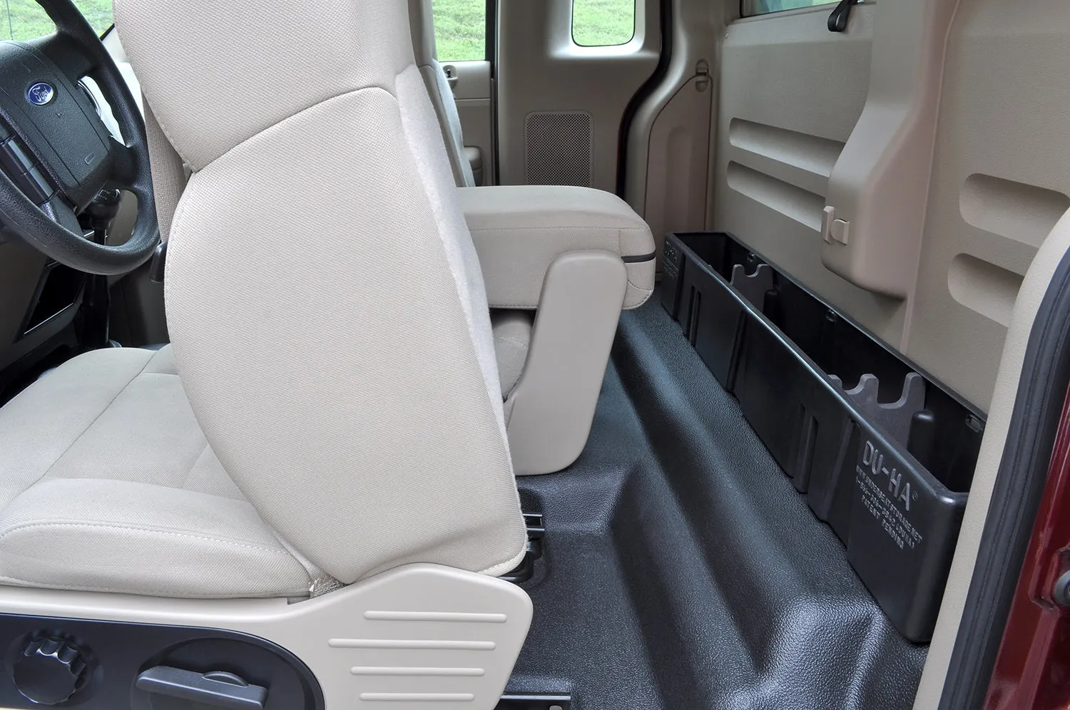 DU-HA 20105 DU-HA® Behind The Seat Storage; Incl. Gun Rack/Organizer; Black;