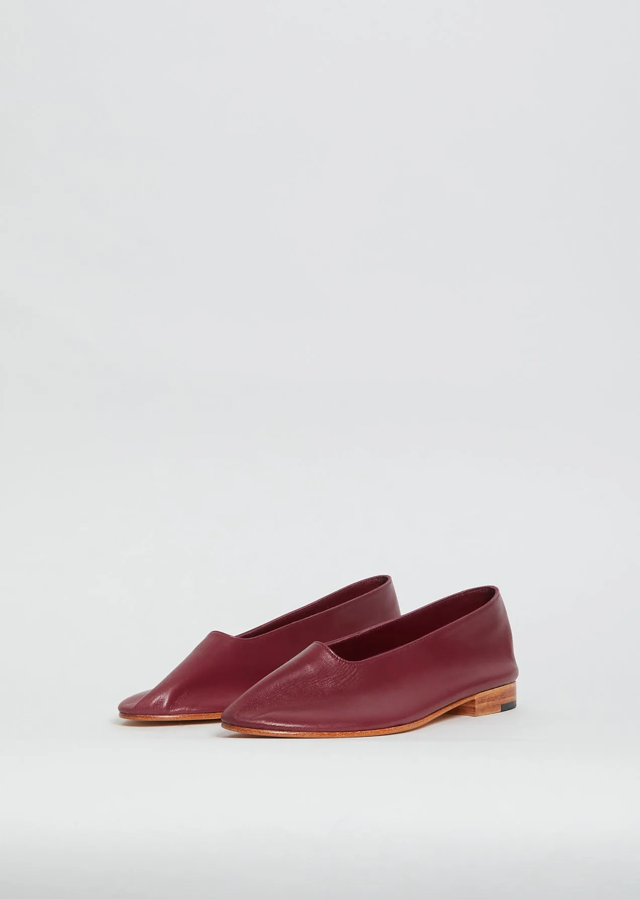 Glove Flat — Wine