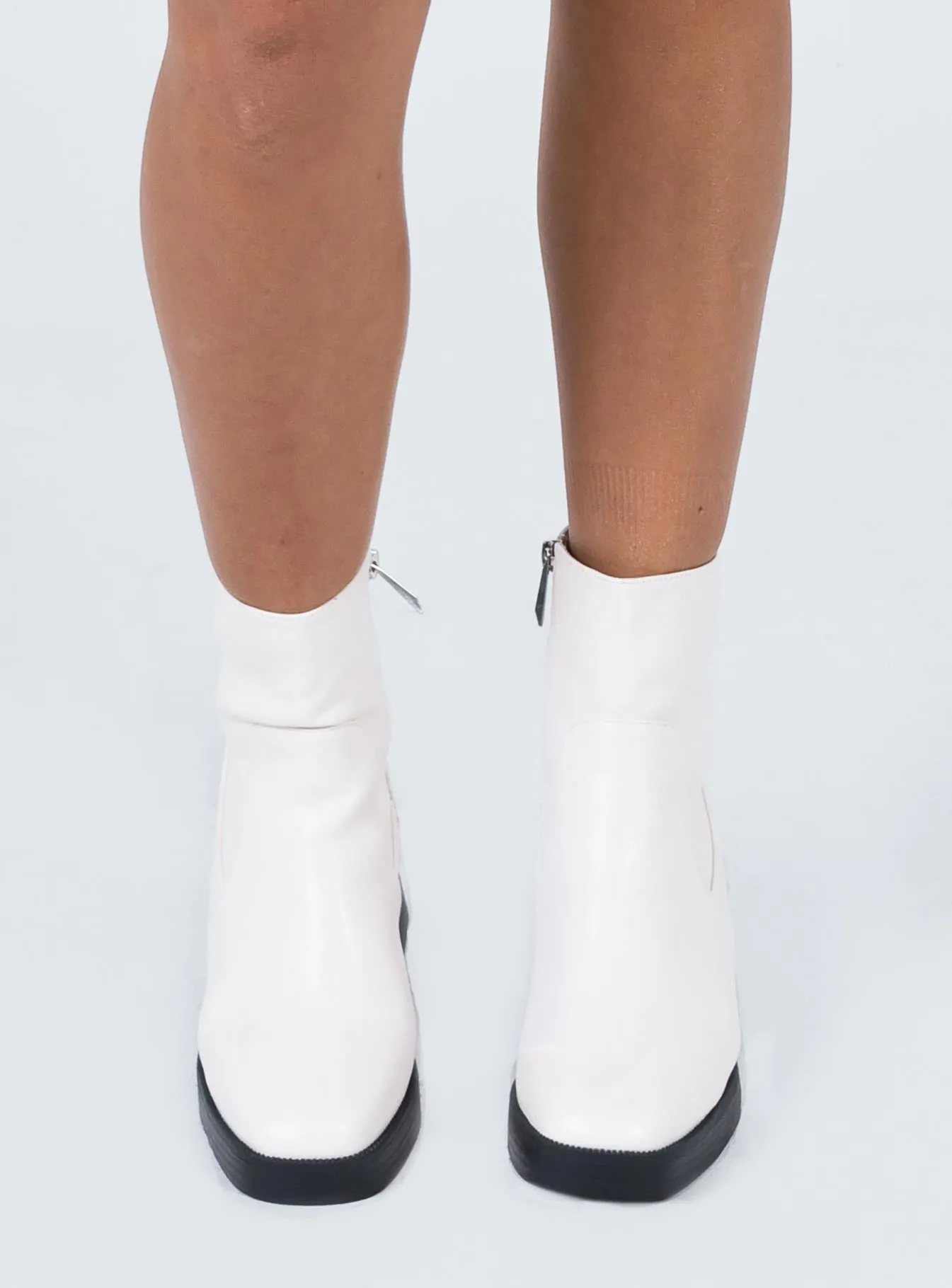 Halo Boots Cream