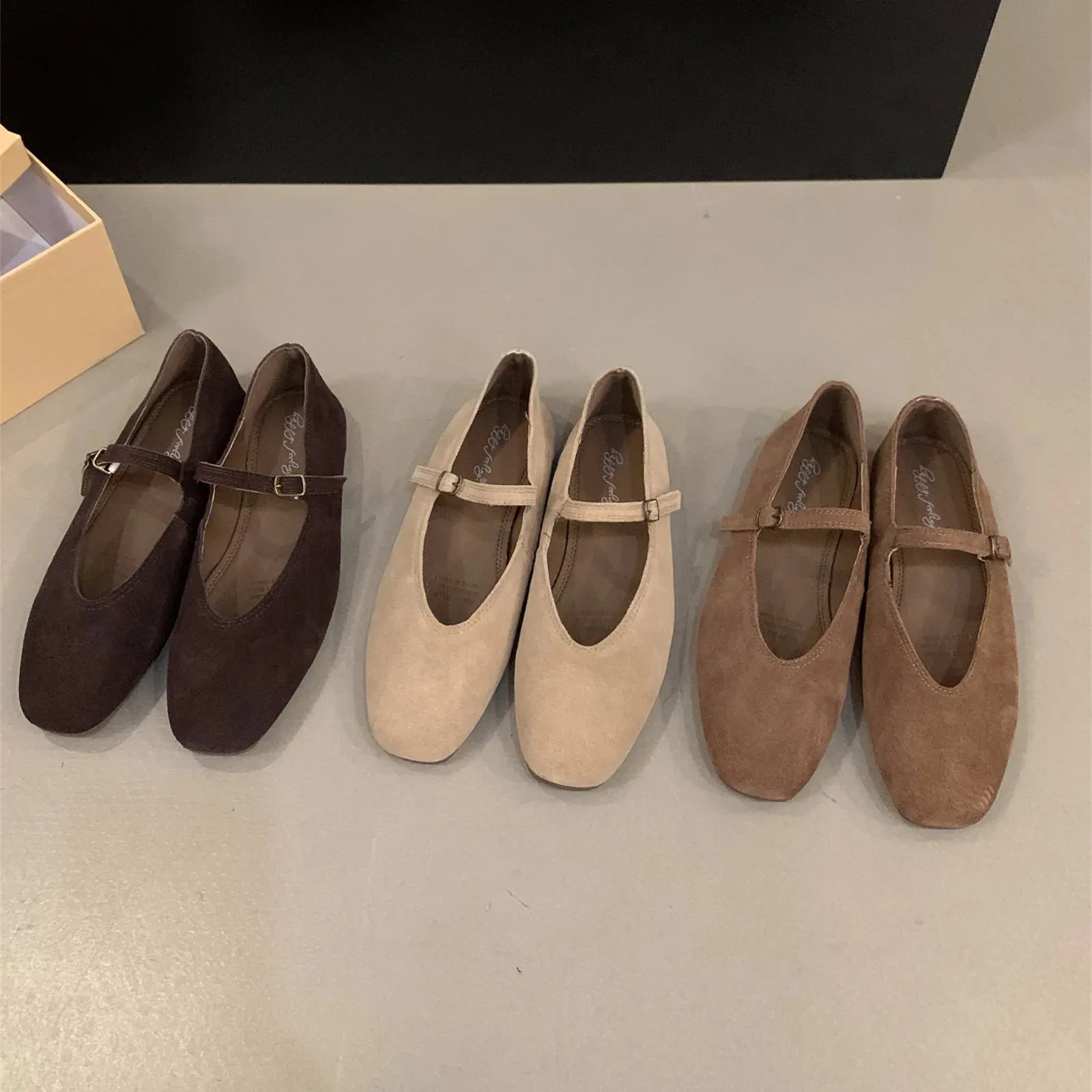 Hnzxzm 2024 Spring New Brand Women Flats Round Toe Shallow Slip On Ladies Casual Ballet Shoes Soft Leather Eelgant Dress Shoes