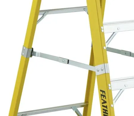Ladder - Featherlite Series 6500 4′ Extra Heavy Duty Fiberglass Step Ladder, 6504