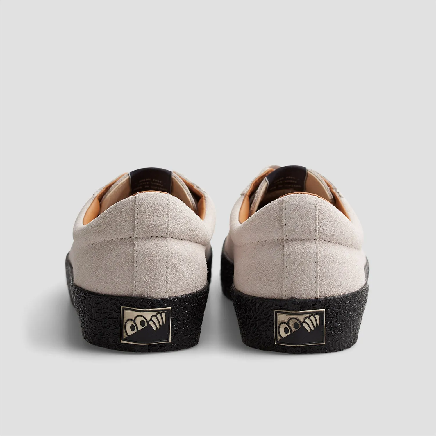 Last Resort AB VM002 Suede Lo Skate Shoes White / Black
