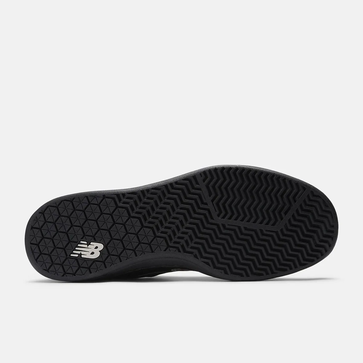 New Balance Numeric 440 V2 in Black/Black