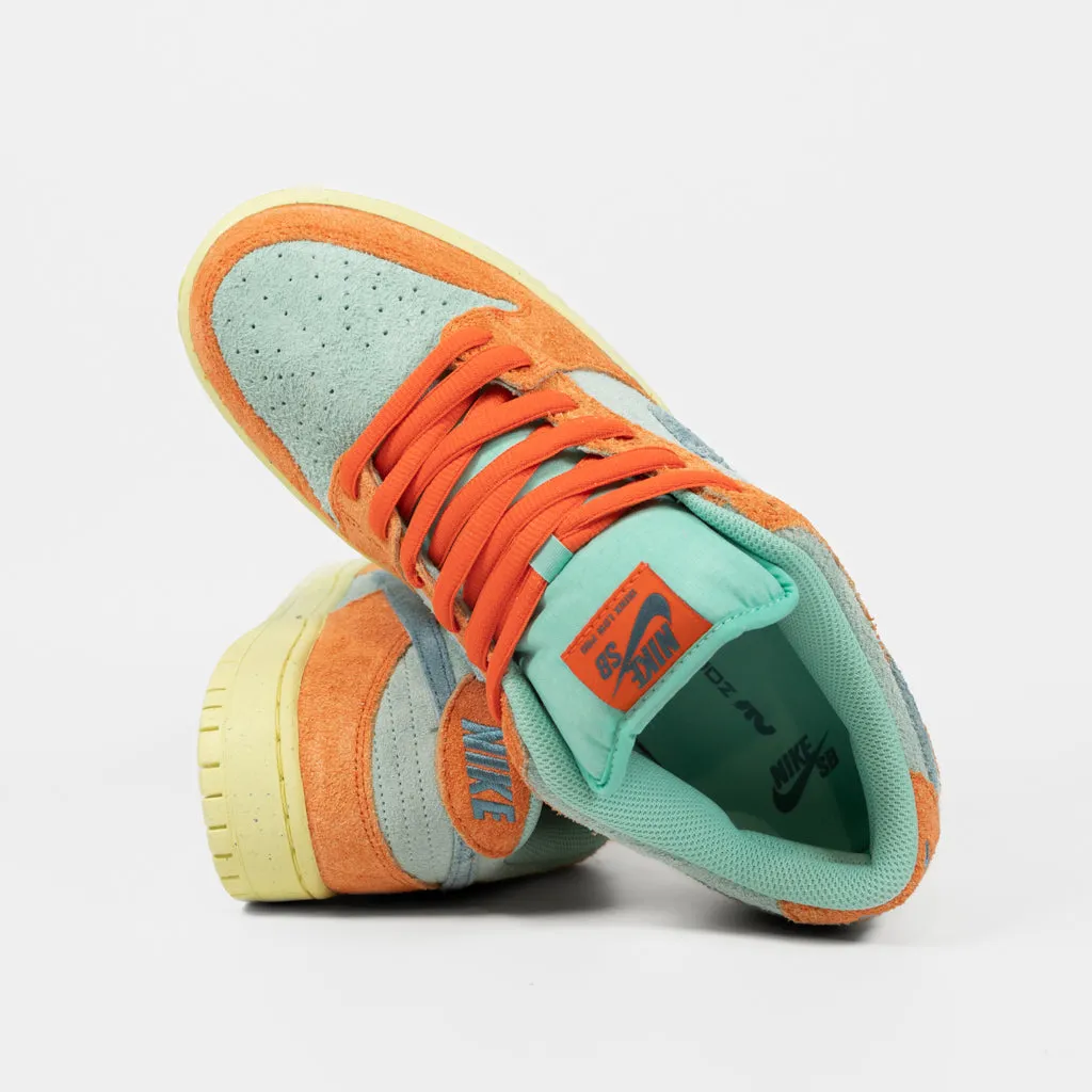 Nike SB - Dunk Low Pro Shoes (UK ONLY - ONE PAIR PER CUSTOMER) - Orange / Noise Aqua - Emerald Rise - Orange
