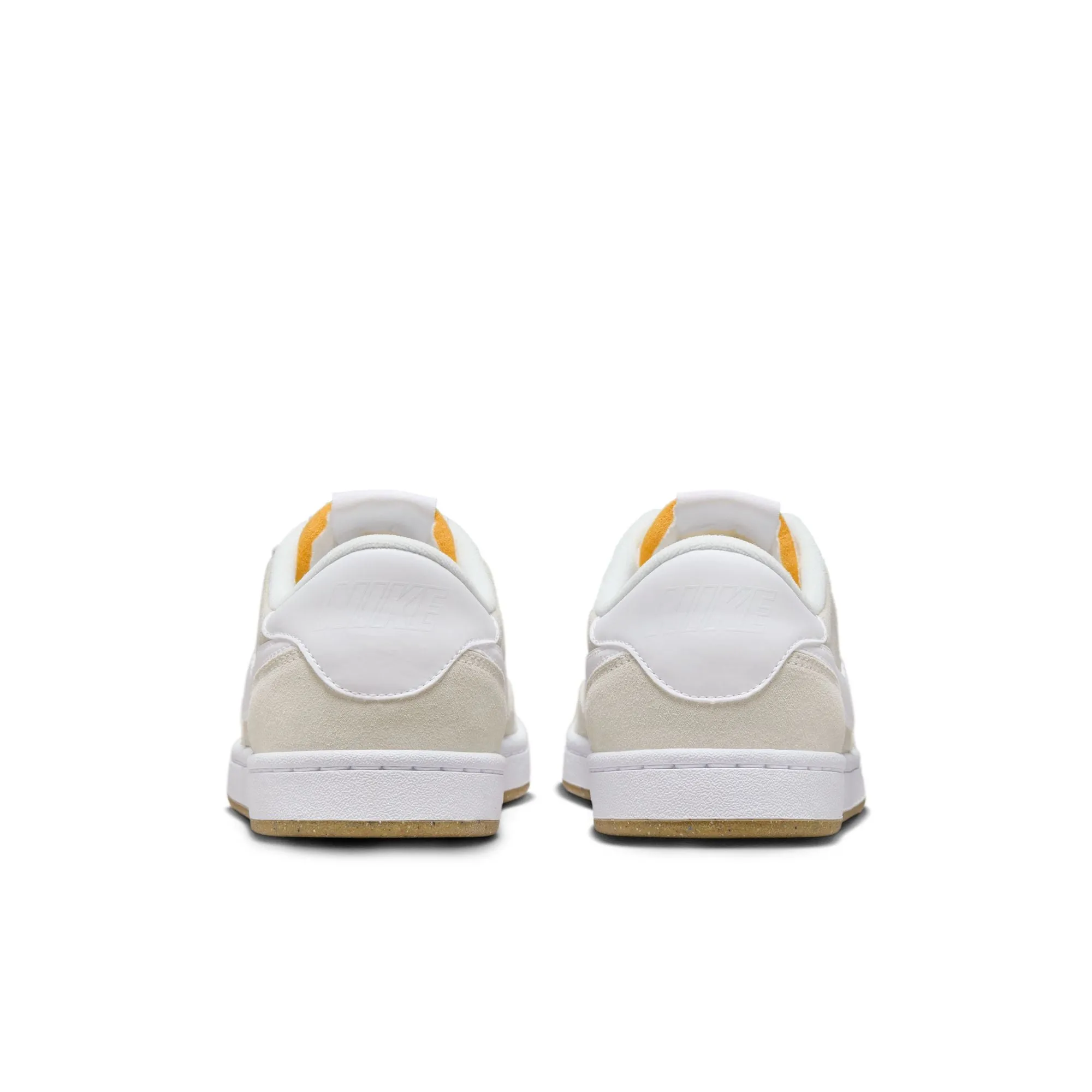 Nike SB - FC Classic in Summit/White/White/Vivid Orange/Summit White