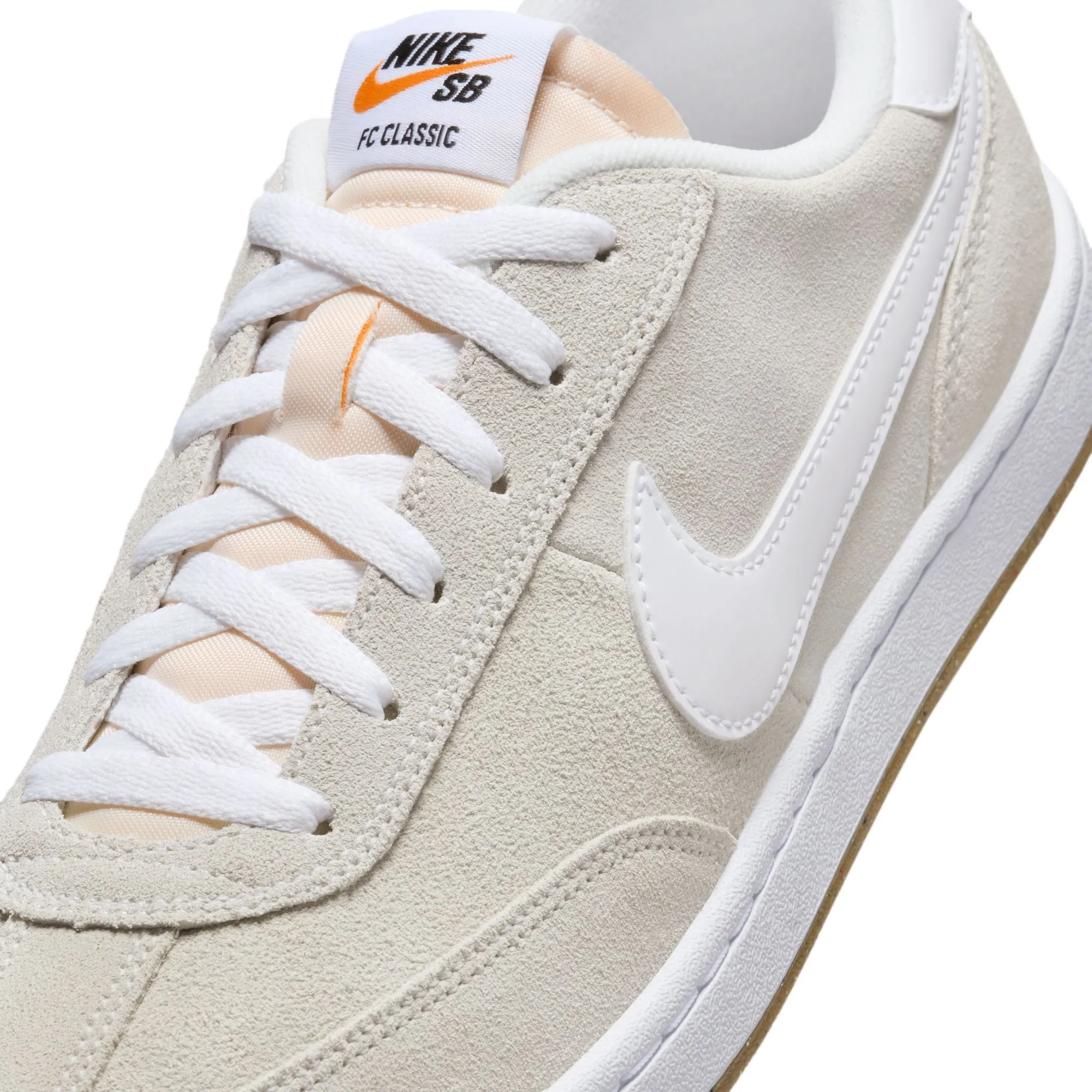 Nike SB - FC Classic in Summit/White/White/Vivid Orange/Summit White