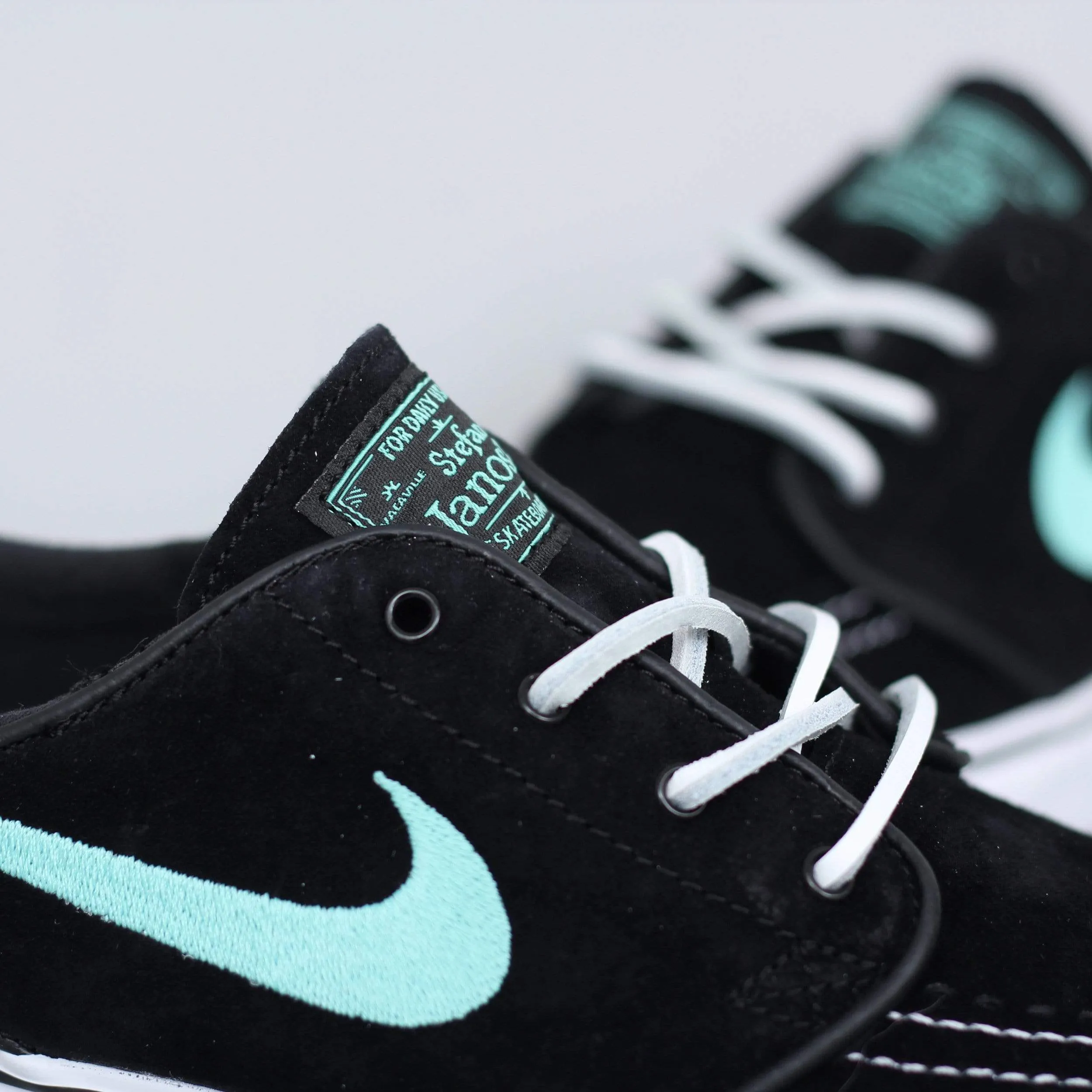 Nike SB Stefan Janoski OG Shoes Black / Mint - White