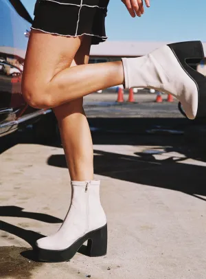 Stillwater Platform Boots Cream