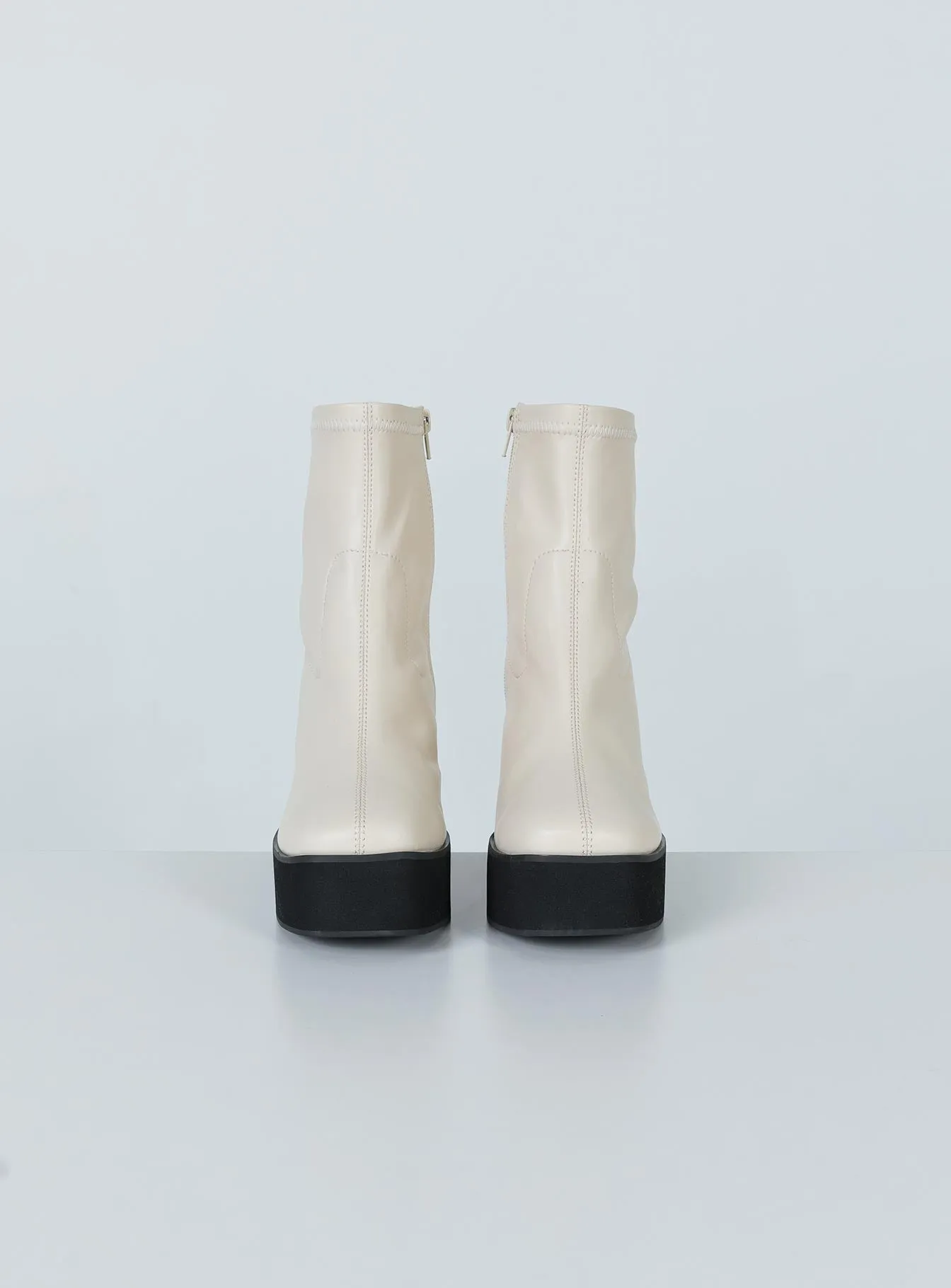 Stillwater Platform Boots Cream