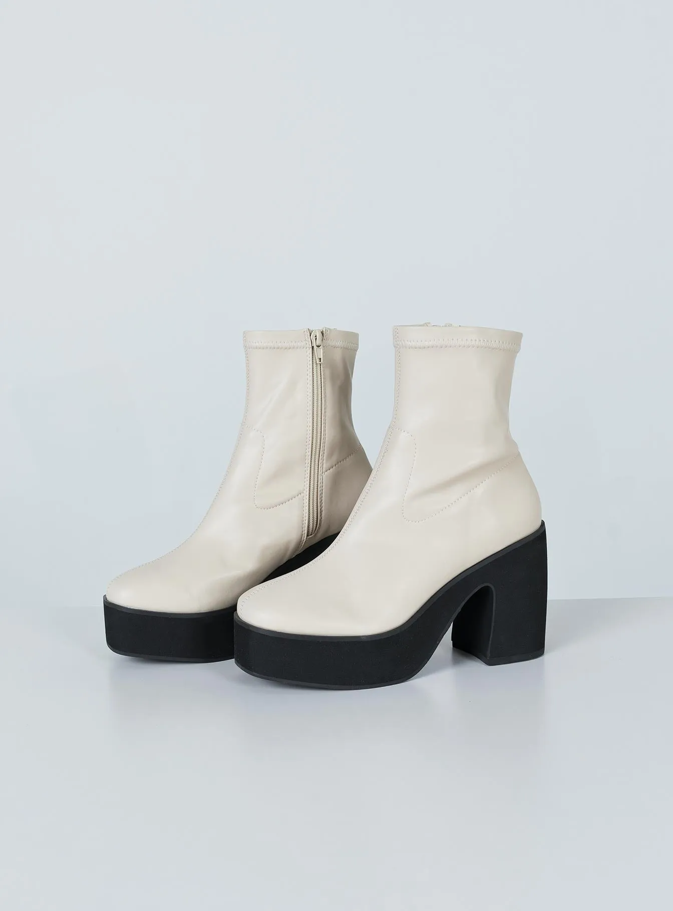 Stillwater Platform Boots Cream
