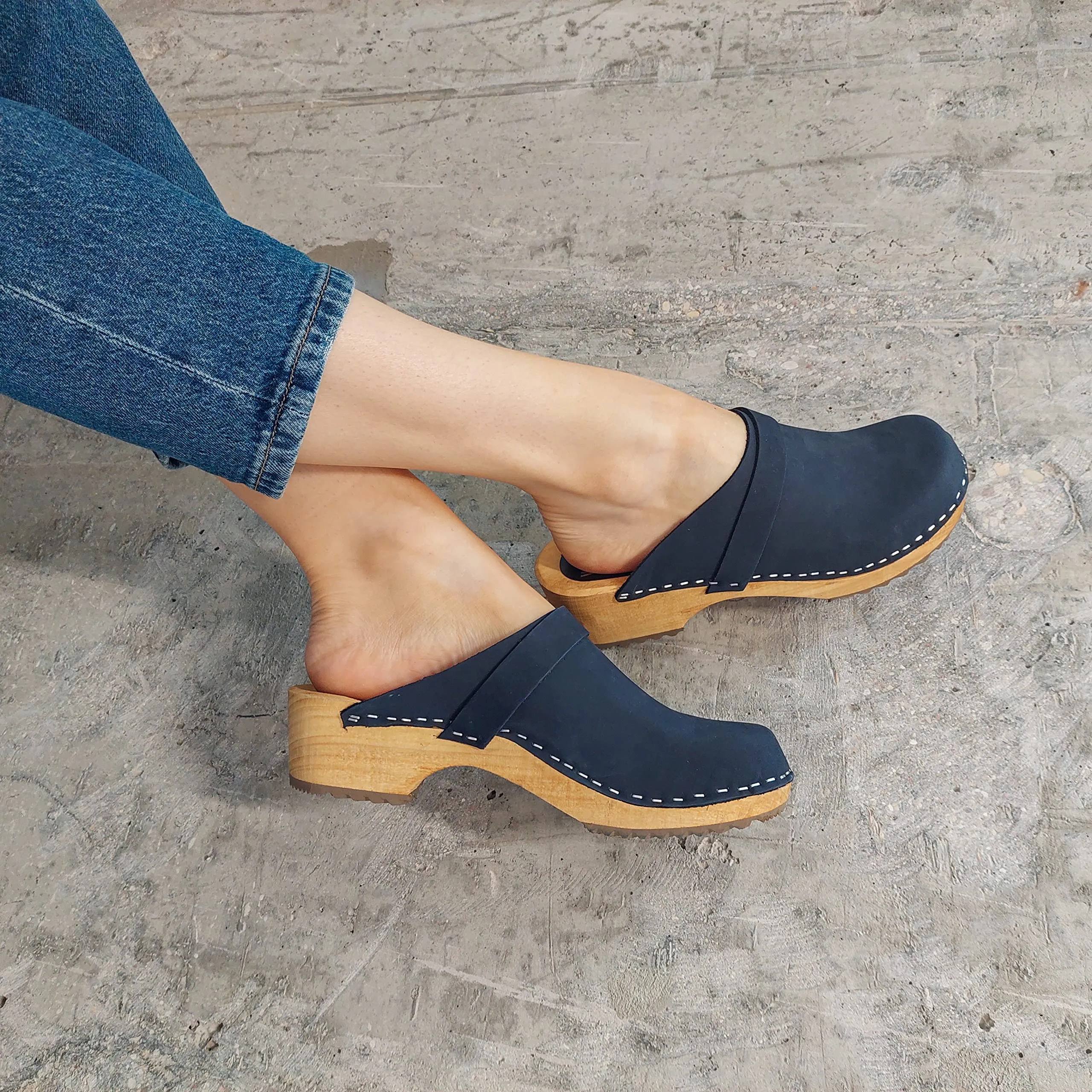 Vollsjö Women Clogs Made Eu 11 Patent Leather Dark Blue Pair of Shoes